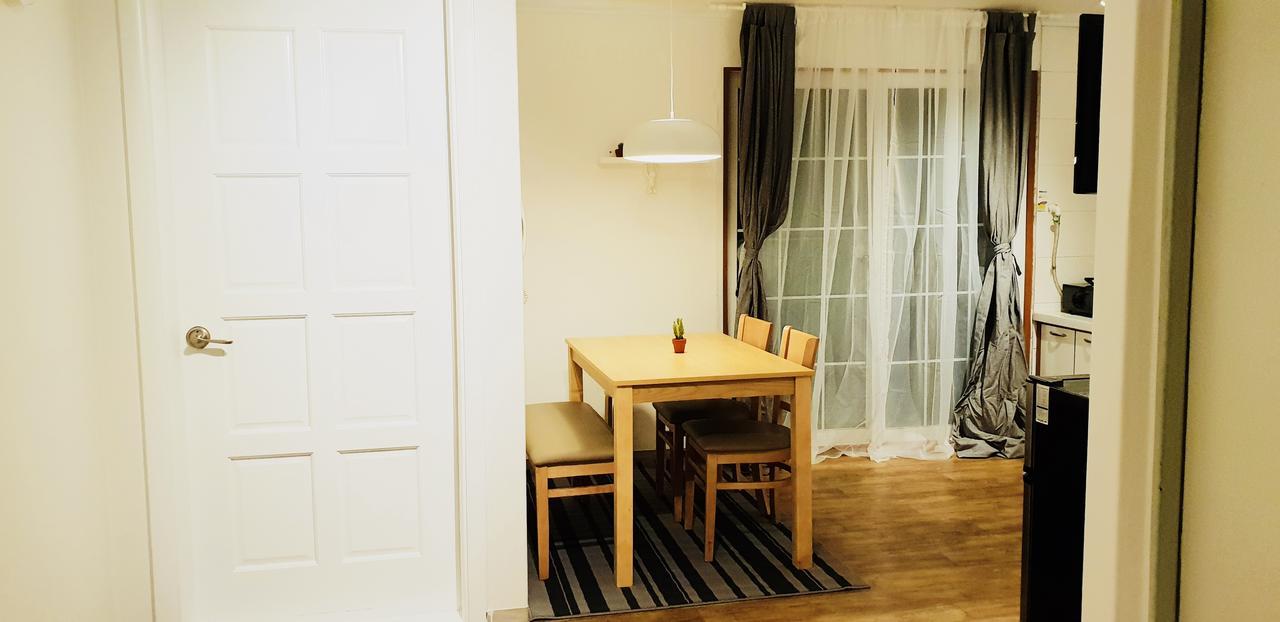 Guest house Queens House 1 *
